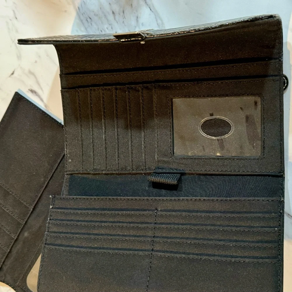 Liz Claiborne black faux alligator purse/bag and wallet - Picture 15 of 16